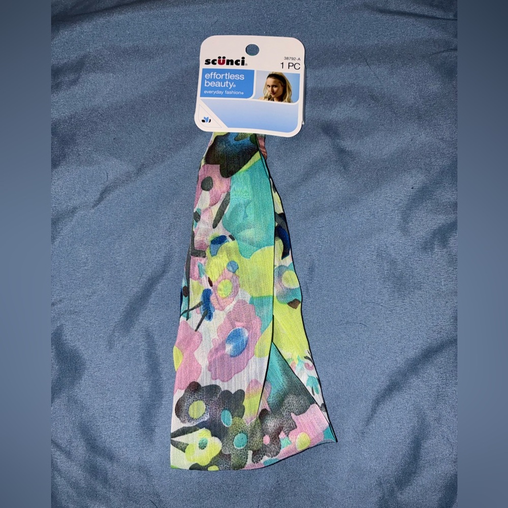 Scunci Vibrant Floral Headband